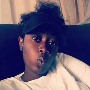 Meet your Posher, Amethyst